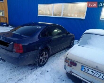 Синий Фольксваген Пассат, объемом двигателя 2.8 л и пробегом 400 тыс. км за 1100 $, фото 1 на Automoto.ua