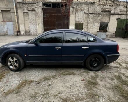 Синий Фольксваген Пассат, объемом двигателя 0 л и пробегом 324 тыс. км за 2100 $, фото 1 на Automoto.ua