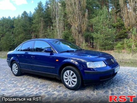 Фольксваген Пассат 2000 в Ахтырке на Automoto.ua Синий Фольксваген Пассат, объемом двигателя 16 л и пробегом 275 тыс. км за 3250 $, фото 1 на Automoto.ua