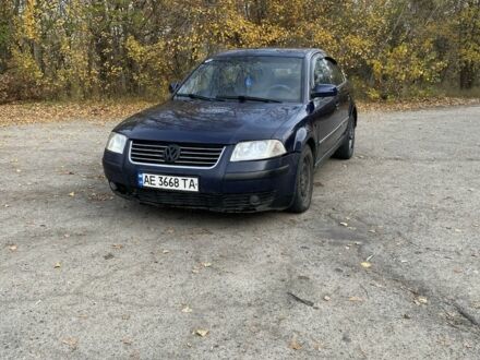 Синий Фольксваген Пассат, объемом двигателя 1.9 л и пробегом 390 тыс. км за 2199 $, фото 1 на Automoto.ua