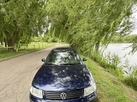 Синій Фольксваген Пассат, об'ємом двигуна 1.6 л та пробігом 364 тис. км за 3400 $, фото 1 на Automoto.ua