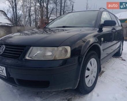 Синий Фольксваген Пассат, объемом двигателя 1.9 л и пробегом 328 тыс. км за 3850 $, фото 1 на Automoto.ua