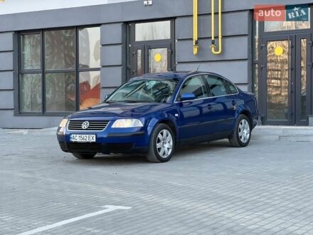 Синий Фольксваген Пассат, объемом двигателя 1.8 л и пробегом 250 тыс. км за 3750 $, фото 1 на Automoto.ua