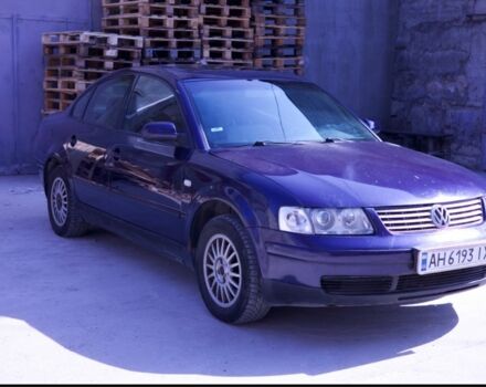 Синий Фольксваген Пассат, объемом двигателя 2.8 л и пробегом 213 тыс. км за 4000 $, фото 1 на Automoto.ua