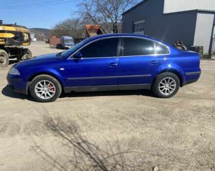 Синий Фольксваген Пассат, объемом двигателя 1.9 л и пробегом 305 тыс. км за 3700 $, фото 1 на Automoto.ua