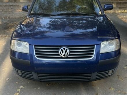 Синий Фольксваген Пассат, объемом двигателя 1.9 л и пробегом 390 тыс. км за 2800 $, фото 1 на Automoto.ua