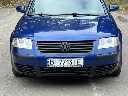 Синий Фольксваген Пассат, объемом двигателя 1.78 л и пробегом 320 тыс. км за 4500 $, фото 1 на Automoto.ua