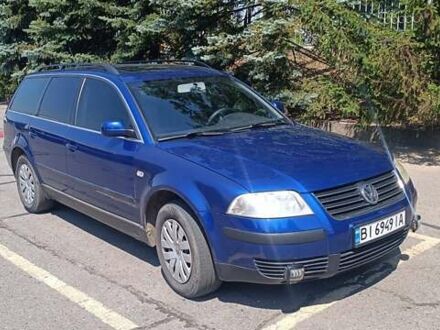 Синий Фольксваген Пассат, объемом двигателя 1.6 л и пробегом 330 тыс. км за 5000 $, фото 1 на Automoto.ua