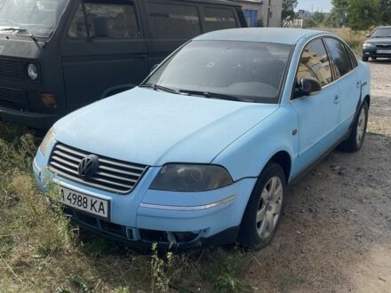 Синий Фольксваген Пассат, объемом двигателя 1.8 л и пробегом 100 тыс. км за 1500 $, фото 1 на Automoto.ua