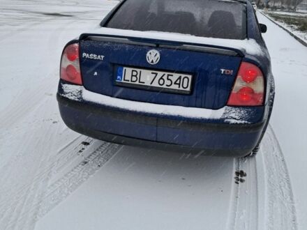 Синий Фольксваген Пассат, объемом двигателя 1.9 л и пробегом 430 тыс. км за 2350 $, фото 1 на Automoto.ua