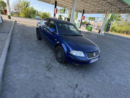 Синій Фольксваген Пассат, об'ємом двигуна 1.9 л та пробігом 300 тис. км за 2950 $, фото 1 на Automoto.ua