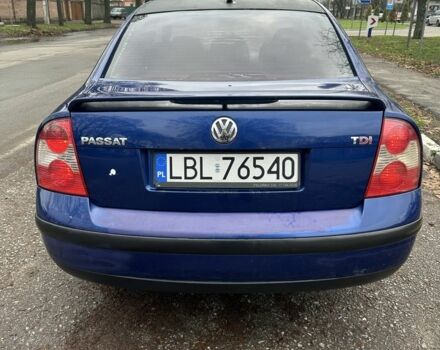 Синий Фольксваген Пассат, объемом двигателя 1.9 л и пробегом 437 тыс. км за 1950 $, фото 1 на Automoto.ua
