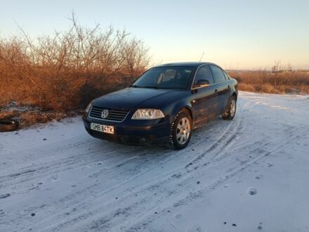 Синий Фольксваген Пассат, объемом двигателя 1.9 л и пробегом 325 тыс. км за 1857 $, фото 1 на Automoto.ua