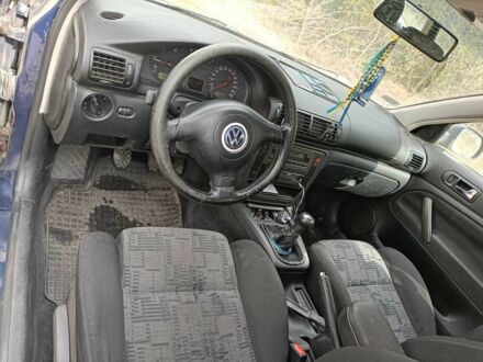 Синій Фольксваген Пассат, об'ємом двигуна 1.9 л та пробігом 400 тис. км за 2400 $, фото 1 на Automoto.ua