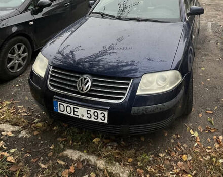 Синий Фольксваген Пассат, объемом двигателя 1.9 л и пробегом 300 тыс. км за 2538 $, фото 1 на Automoto.ua