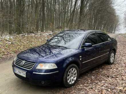 Синий Фольксваген Пассат, объемом двигателя 1.78 л и пробегом 290 тыс. км за 4750 $, фото 1 на Automoto.ua