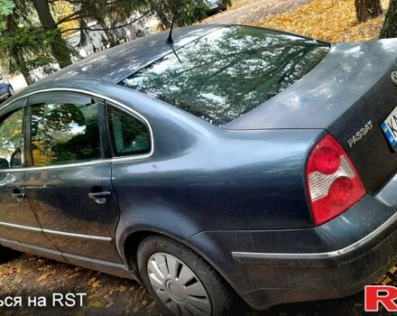 Синий Фольксваген Пассат, объемом двигателя 1.8 л и пробегом 230 тыс. км за 2700 $, фото 1 на Automoto.ua