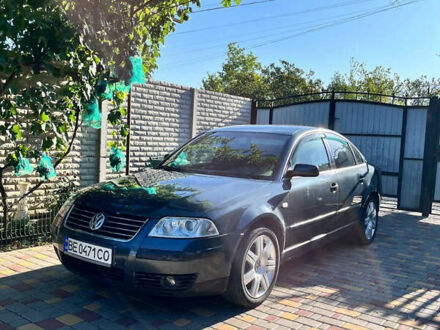 Синий Фольксваген Пассат, объемом двигателя 1.9 л и пробегом 500 тыс. км за 4500 $, фото 1 на Automoto.ua