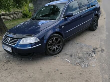 Фольксваген Пассат 2002 в Березно на Automoto.ua Синий Фольксваген Пассат, объемом двигателя 2.5 л и пробегом 320 тыс. км за 3299 $, фото 1 на Automoto.ua