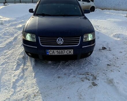 Синий Фольксваген Пассат, объемом двигателя 1.9 л и пробегом 324 тыс. км за 5300 $, фото 1 на Automoto.ua