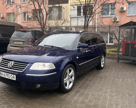 Синий Фольксваген Пассат, объемом двигателя 1.9 л и пробегом 303 тыс. км за 3800 $, фото 1 на Automoto.ua