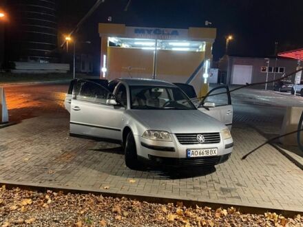 Синий Фольксваген Пассат, объемом двигателя 1.9 л и пробегом 294 тыс. км за 4700 $, фото 1 на Automoto.ua