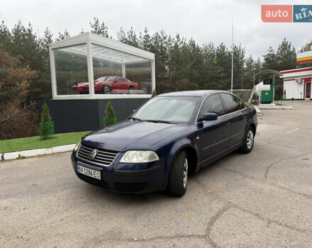 Синій Фольксваген Пассат, об'ємом двигуна 1.6 л та пробігом 388 тис. км за 3999 $, фото 1 на Automoto.ua