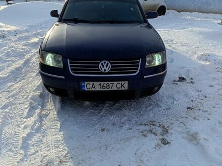 Синий Фольксваген Пассат, объемом двигателя 1.9 л и пробегом 324 тыс. км за 5300 $, фото 1 на Automoto.ua