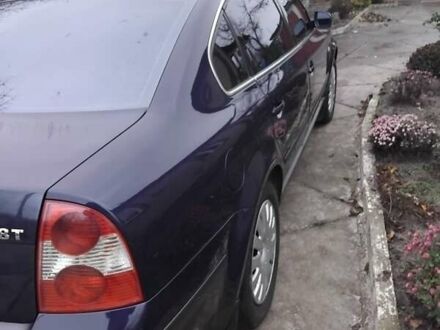 Синий Фольксваген Пассат, объемом двигателя 1.8 л и пробегом 311 тыс. км за 4500 $, фото 1 на Automoto.ua