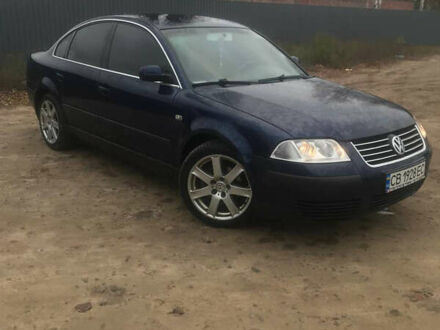 Синий Фольксваген Пассат, объемом двигателя 2 л и пробегом 300 тыс. км за 4800 $, фото 1 на Automoto.ua