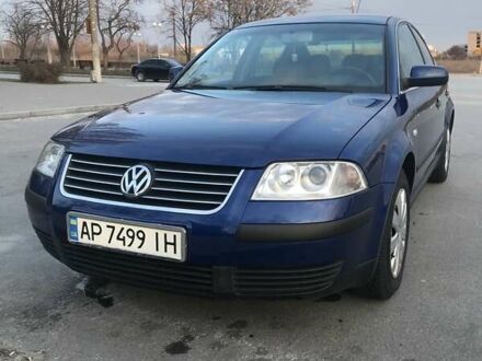Синий Фольксваген Пассат, объемом двигателя 1.6 л и пробегом 200 тыс. км за 5800 $, фото 1 на Automoto.ua