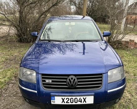Синий Фольксваген Пассат, объемом двигателя 4 л и пробегом 250 тыс. км за 5200 $, фото 1 на Automoto.ua