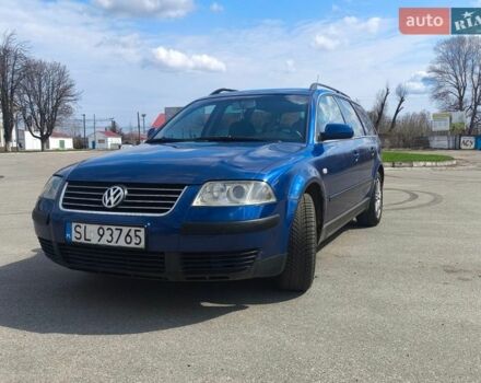 Синий Фольксваген Пассат, объемом двигателя 1.9 л и пробегом 357 тыс. км за 2700 $, фото 1 на Automoto.ua