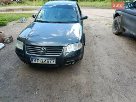 Синий Фольксваген Пассат, объемом двигателя 1.9 л и пробегом 345 тыс. км за 2850 $, фото 1 на Automoto.ua