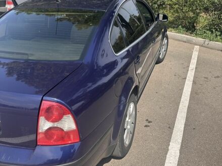 Фольксваген Пассат 2003 в Славянске на Automoto.ua Синий Фольксваген Пассат, объемом двигателя 1.9 л и пробегом 380 тыс. км за 2400 $, фото 1 на Automoto.ua