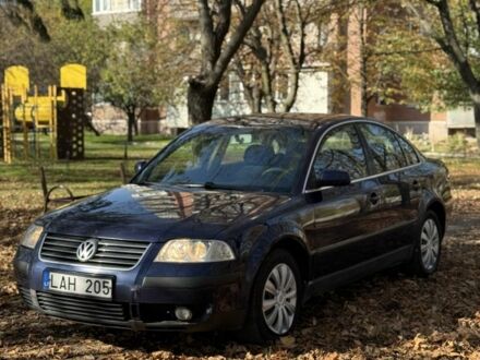 Синий Фольксваген Пассат, объемом двигателя 0 л и пробегом 300 тыс. км за 2700 $, фото 1 на Automoto.ua