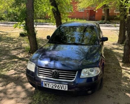 Синий Фольксваген Пассат, объемом двигателя 2 л и пробегом 390 тыс. км за 2283 $, фото 1 на Automoto.ua