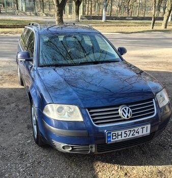 Синий Фольксваген Пассат, объемом двигателя 1.9 л и пробегом 455 тыс. км за 4400 $, фото 1 на Automoto.ua