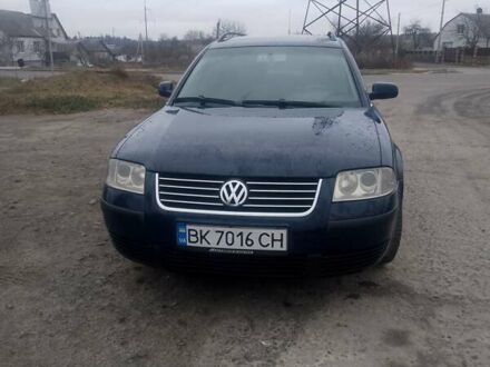 Синій Фольксваген Пассат, об'ємом двигуна 1.78 л та пробігом 231 тис. км за 3500 $, фото 1 на Automoto.ua