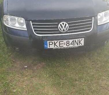 Синий Фольксваген Пассат, объемом двигателя 1.9 л и пробегом 300 тыс. км за 2050 $, фото 1 на Automoto.ua