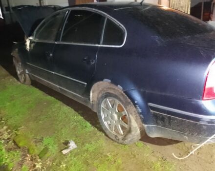 Синій Фольксваген Пассат, об'ємом двигуна 2 л та пробігом 322 тис. км за 900 $, фото 1 на Automoto.ua
