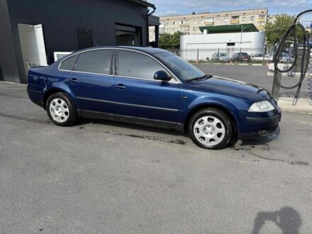 Фольксваген Пассат 2004 в Коростене на Automoto.ua Синий Фольксваген Пассат, объемом двигателя 1.9 л и пробегом 350 тыс. км за 4850 $, фото 1 на Automoto.ua