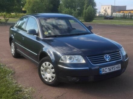 Фольксваген Пассат 2004 в Вышгороде на Automoto.ua Синий Фольксваген Пассат, объемом двигателя 1.9 л и пробегом 266 тыс. км за 4000 $, фото 1 на Automoto.ua