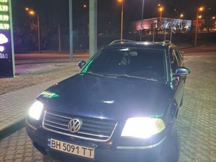 Синий Фольксваген Пассат, объемом двигателя 2.5 л и пробегом 333 тыс. км за 4500 $, фото 1 на Automoto.ua