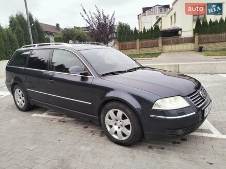 Фольксваген Пассат 2004 у Рівному на Automoto.ua Синій Фольксваген Пассат, об'ємом двигуна 2.5 л та пробігом 251 тис. км за 4100 $, фото 1 на Automoto.ua