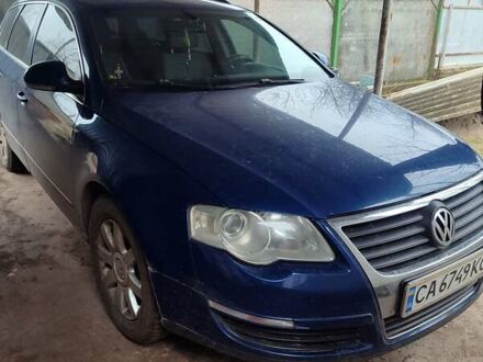Синий Фольксваген Пассат, объемом двигателя 2 л и пробегом 346 тыс. км за 6400 $, фото 1 на Automoto.ua