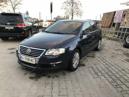 Синий Фольксваген Пассат, объемом двигателя 2 л и пробегом 280 тыс. км за 4150 $, фото 1 на Automoto.ua