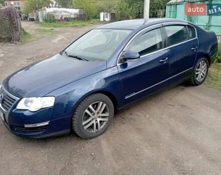 Синий Фольксваген Пассат, объемом двигателя 2 л и пробегом 170 тыс. км за 5300 $, фото 1 на Automoto.ua