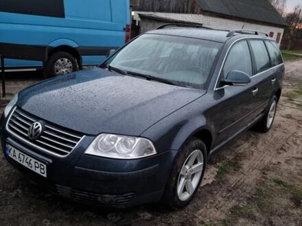 Синий Фольксваген Пассат, объемом двигателя 1.9 л и пробегом 318 тыс. км за 3100 $, фото 1 на Automoto.ua