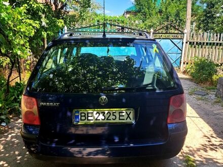 Синий Фольксваген Пассат, объемом двигателя 2 л и пробегом 280 тыс. км за 2500 $, фото 1 на Automoto.ua